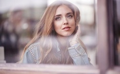 挺进武林第一美女深处小说